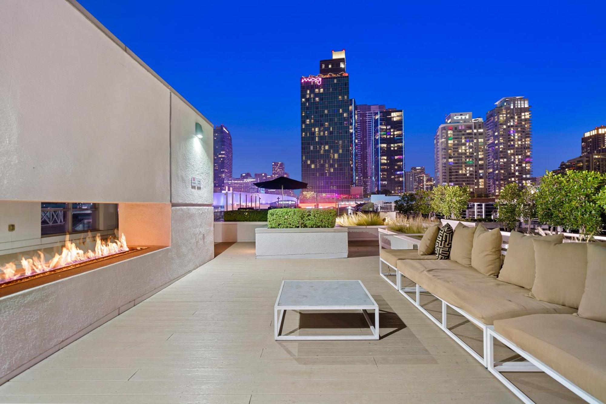 Апартаменты Dtla Escape Skyline Views With Luxury Amenities Лос-Анджелес Экстерьер фото