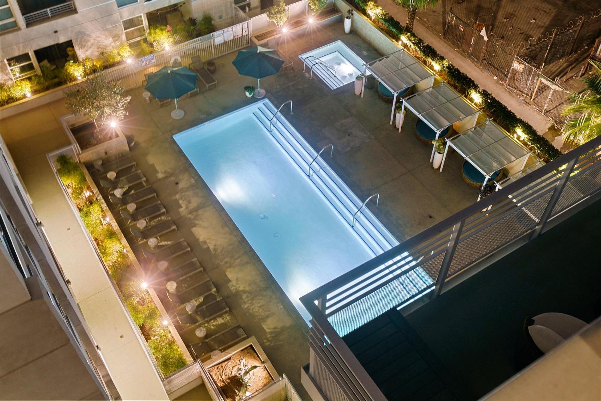 Апартаменты Dtla Escape Skyline Views With Luxury Amenities Лос-Анджелес Экстерьер фото